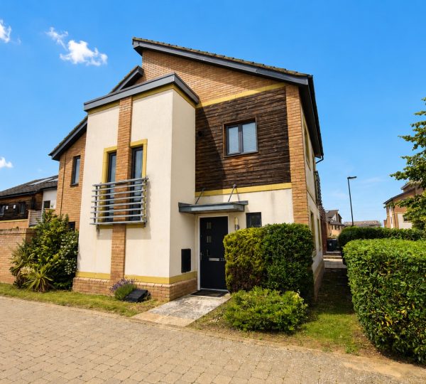 Hawksbill Way, Peterborough, PE2