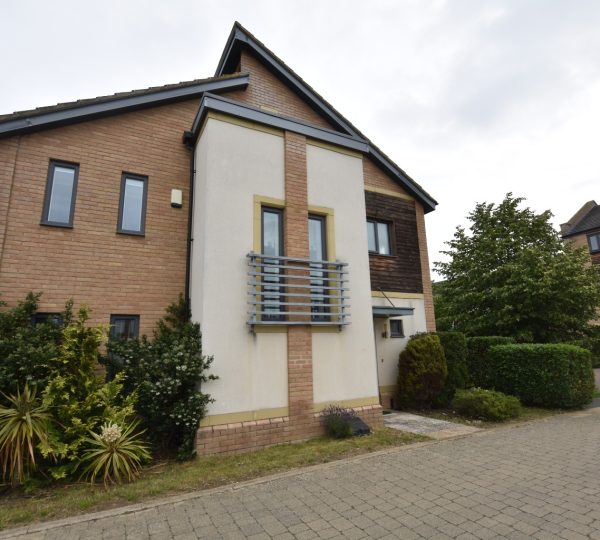 Hawksbill Way, Peterborough, PE2