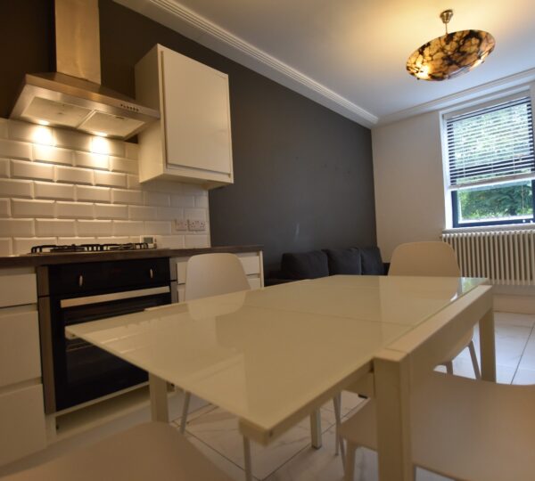 Broadway, City Centre, Peterborough, PE1
